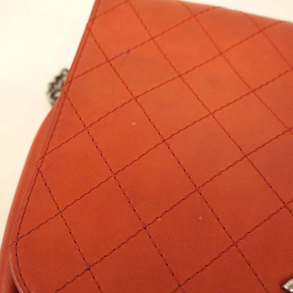 CHANEL Red Leather Shoulder Bag - Picture 11 of 15